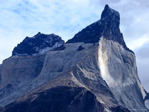 Hikers on the trail to the Mirador del Valle Frances in Torres del Paine