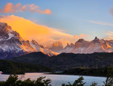 The three granite towers of Torres del Paine seen from Laguna Amarga on the full-day tour